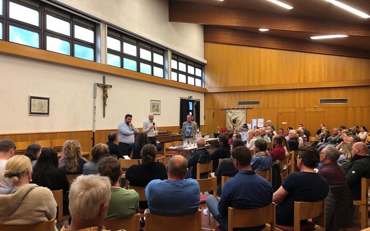 040523 Leidersbach Info Abend Fluechtlinge 040523 Leidersbach Info Abend Fluechtlinge