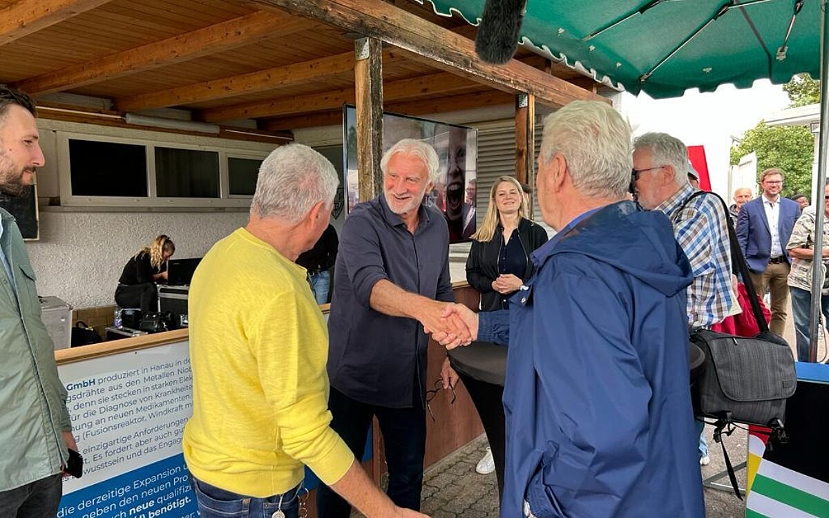 040823 Voeller 1 040823 Voeller 1