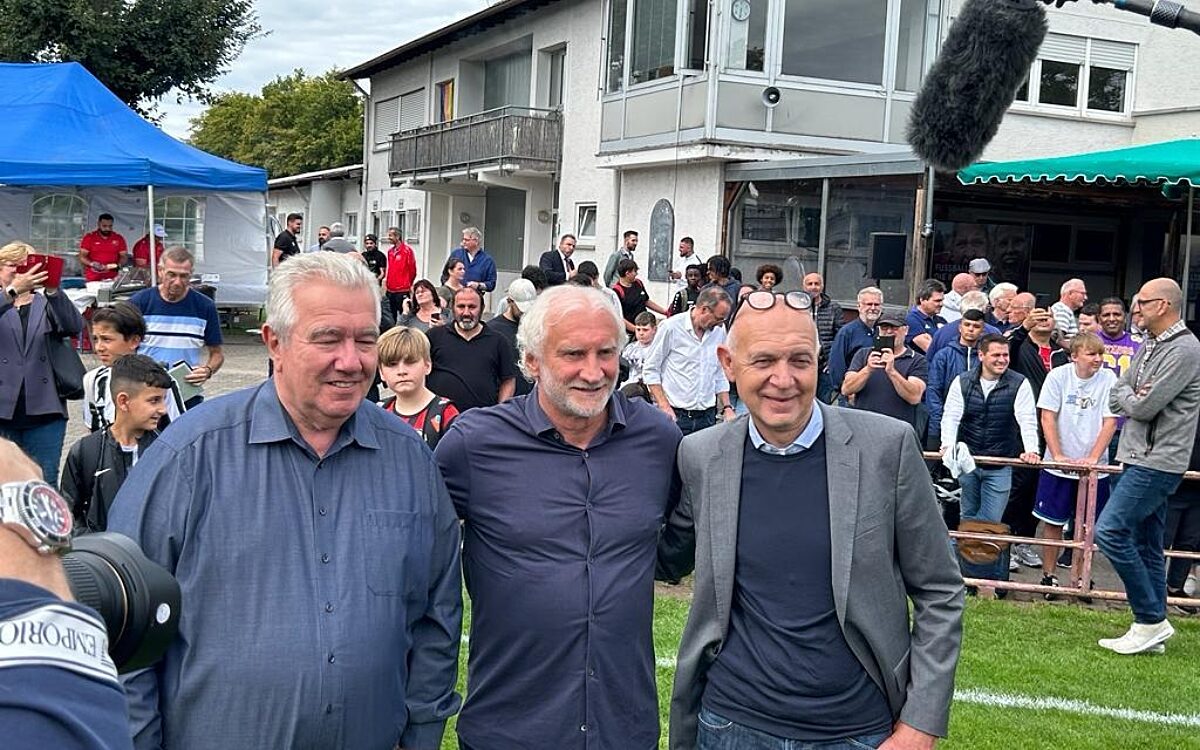 040823 Voeller 3 040823 Voeller 3