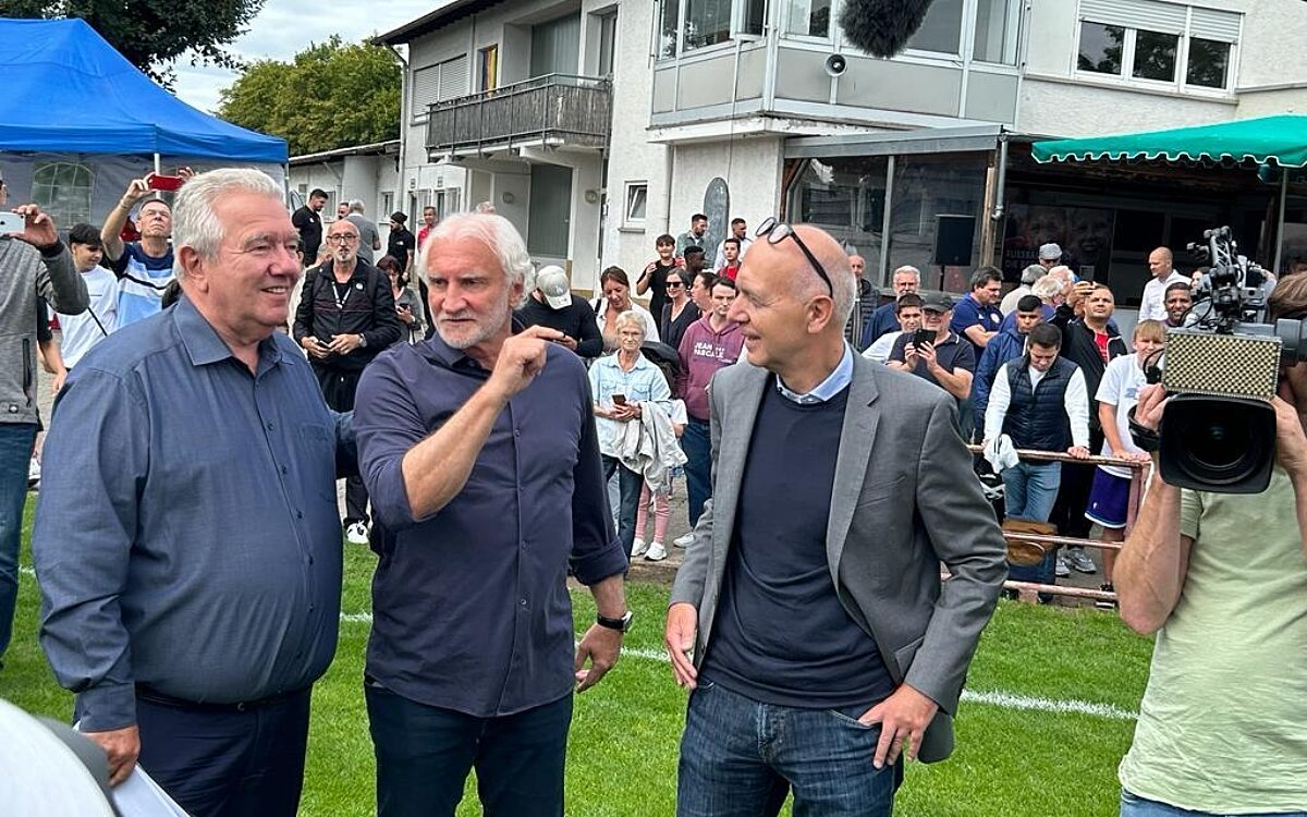 040823 Voeller 5 040823 Voeller 5