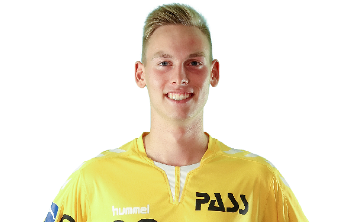 050422 TVG Ohm Julian 68 Portrait 20x30 050422 TVG Ohm Julian 68 Portrait 20x30