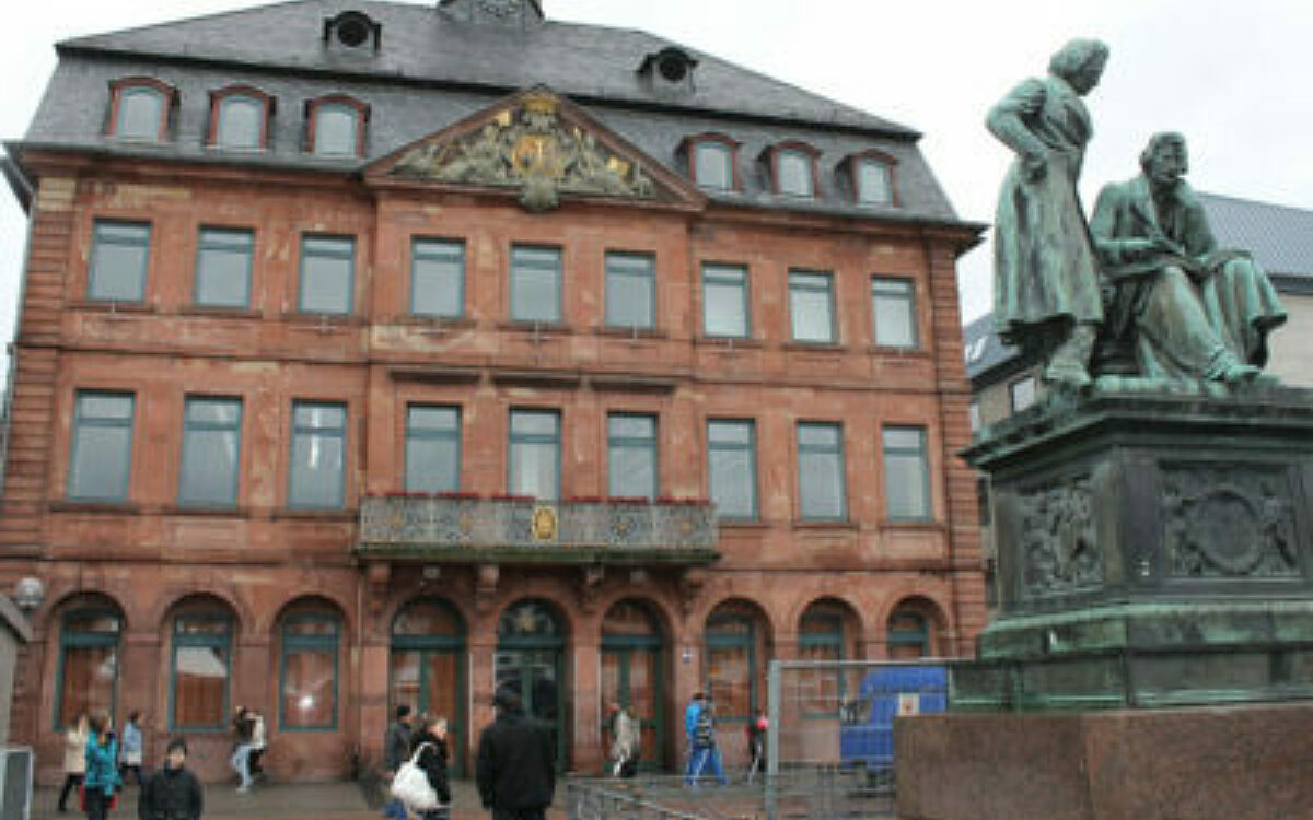 051021 Hanau Brueder grimm