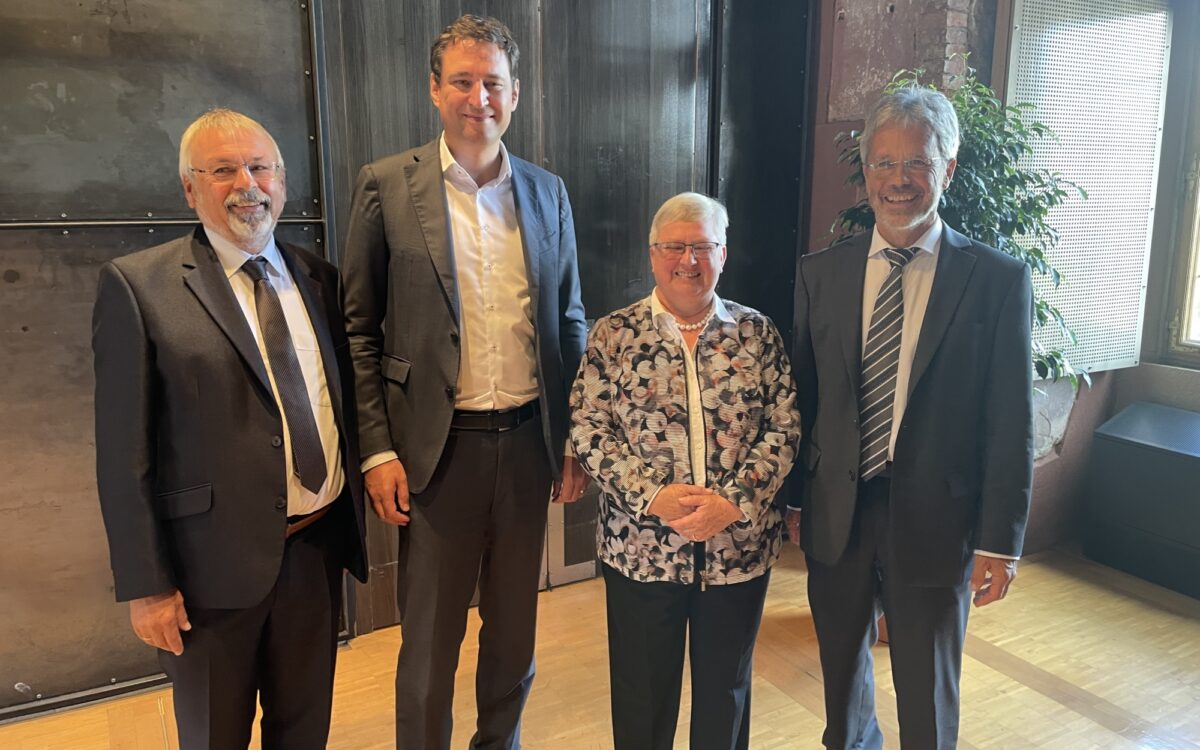 051022 LG AB Neuer Praesident 051022 LG AB Neuer Praesident