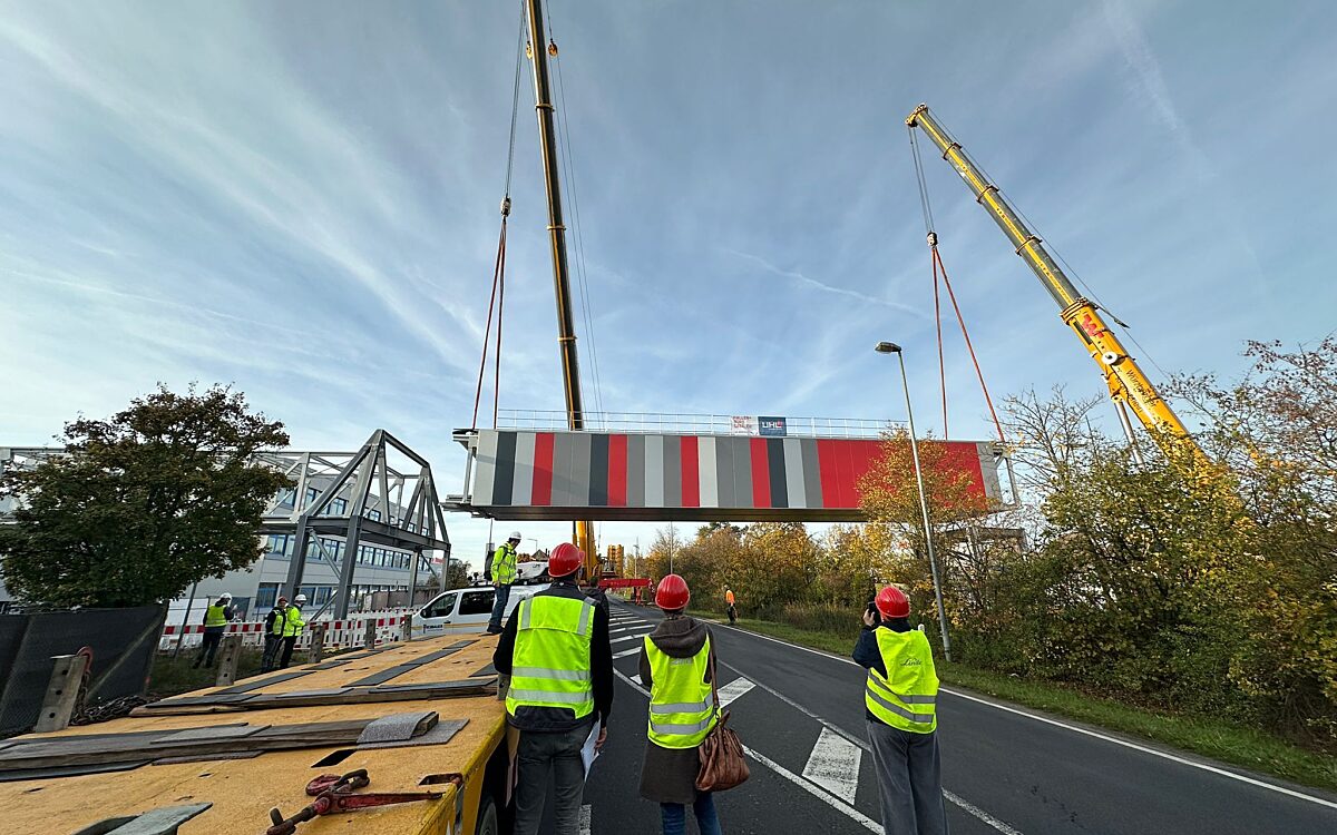 051125 AB Linde Bruecke 2