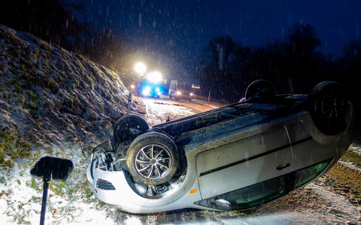 051223 Alzenau Albstadt Unfall Foto FF Albstadt 051223 Alzenau Albstadt Unfall Foto FF Albstadt