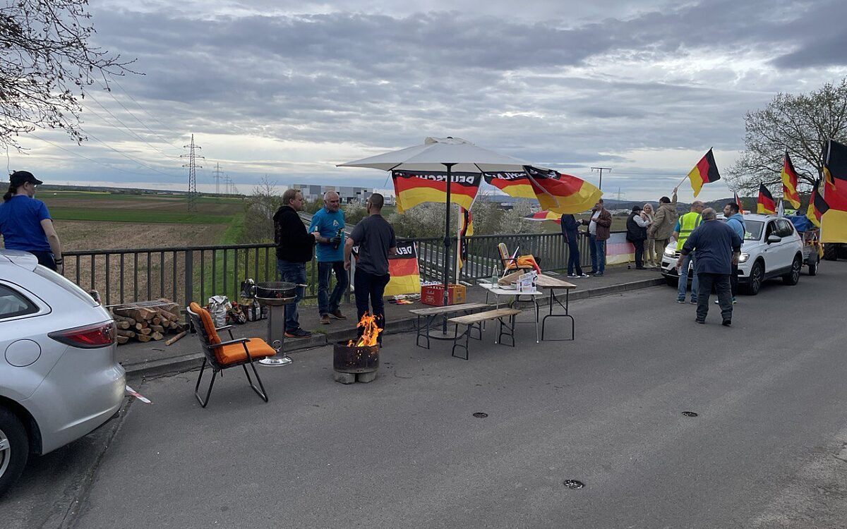 060424 Niedernberg Versammlung B469 060424 Niedernberg Versammlung B469