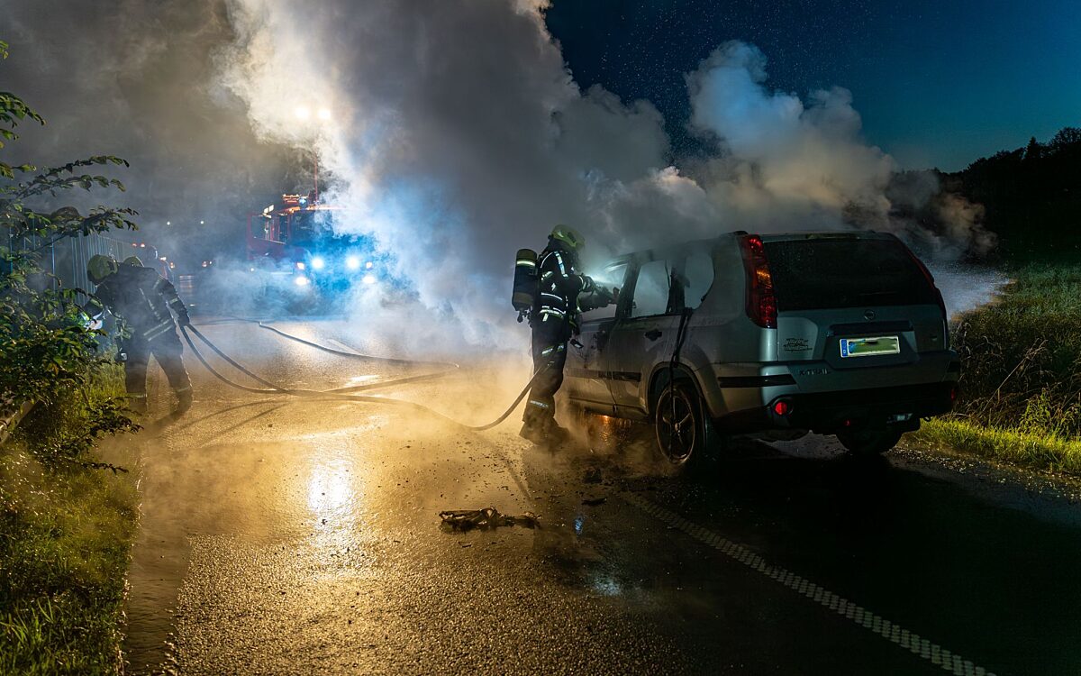 060624 Langenselbold Autobrand Quelle Feuerwehr 1 060624 Langenselbold Autobrand Quelle Feuerwehr 1