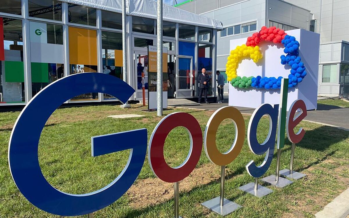 061023 HU Eroeffnung Rechenzentrum 8 061023 HU Eroeffnung Rechenzentrum 8