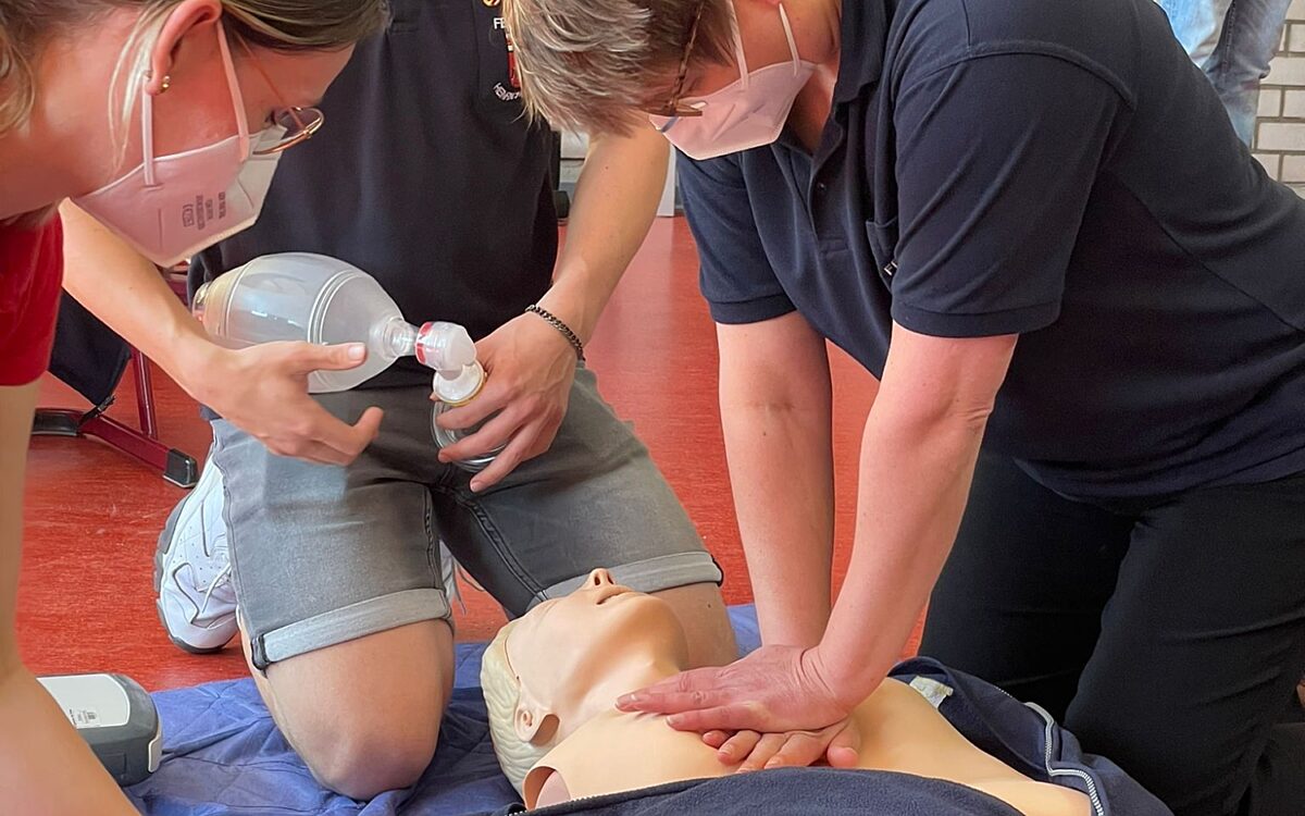 070522 Laufach Feuerwehr Fortbildung 2 070522 Laufach Feuerwehr Fortbildung 2