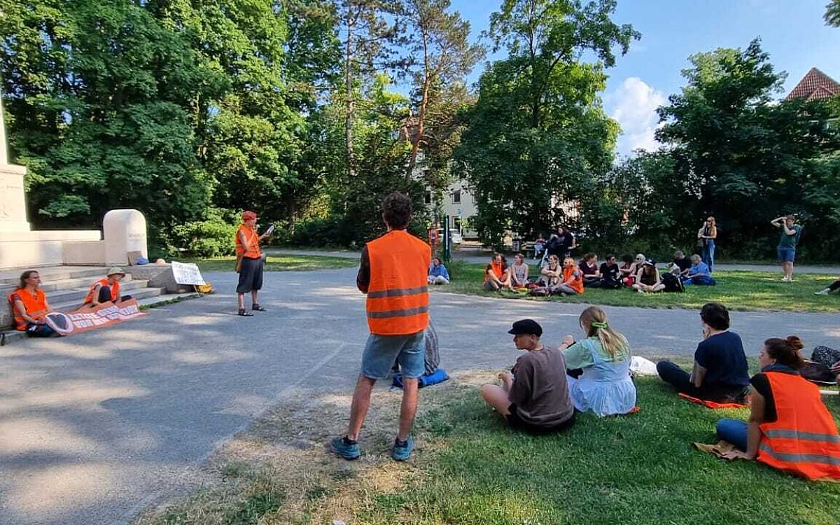 070623 AB Demo Letzte Generation 1 070623 AB Demo Letzte Generation 1