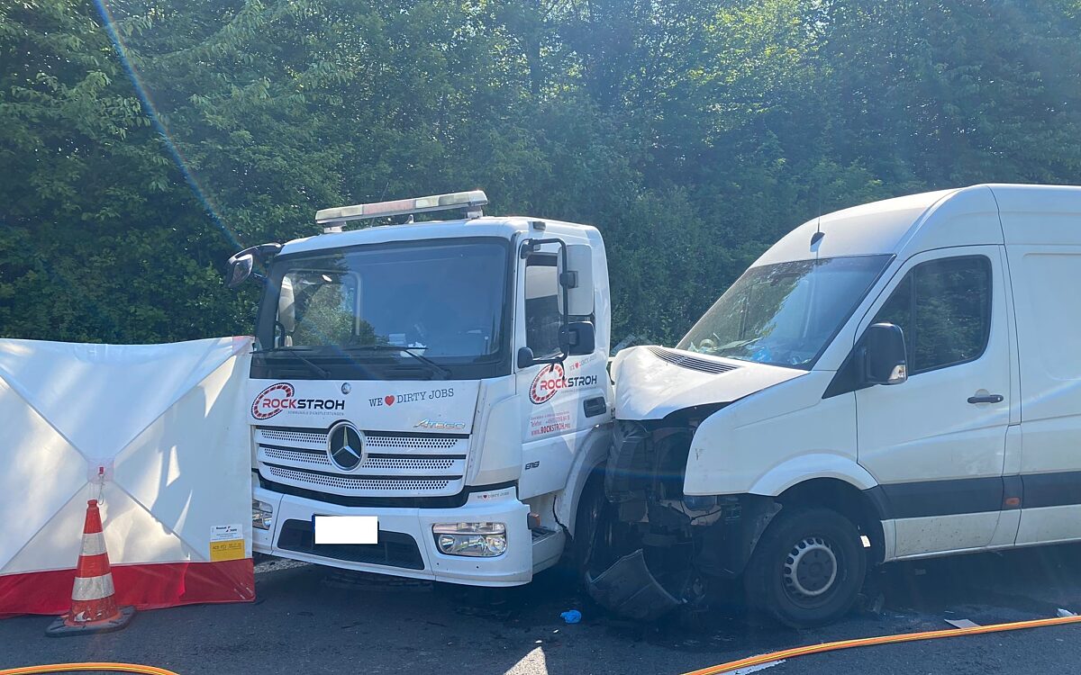 070624 unfall woerth toedlich2 070624 unfall woerth toedlich2