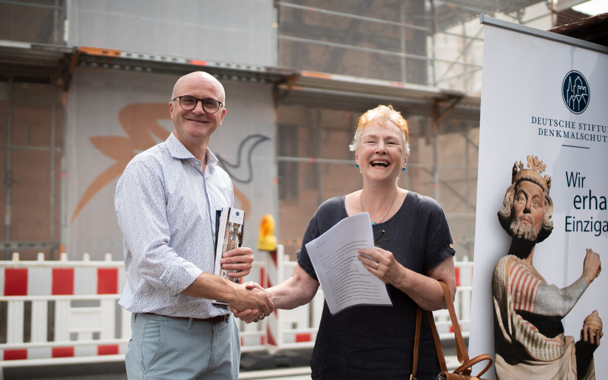 070824 Laufach Uebergabe Geld der Deutschen Denkmalpflege 1 070824 Laufach Uebergabe Geld der Deutschen Denkmalpflege 1