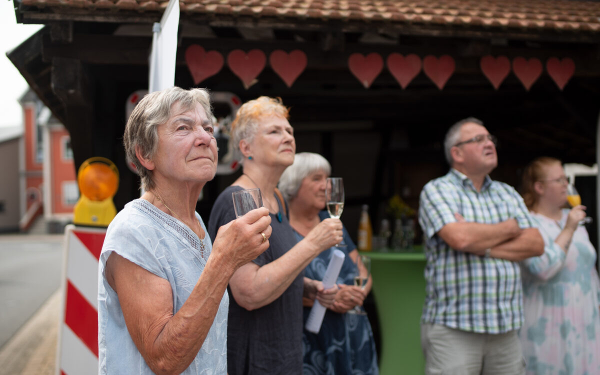 070824 Laufach Uebergabe Geld der Deutschen Denkmalpflege 3 070824 Laufach Uebergabe Geld der Deutschen Denkmalpflege 3