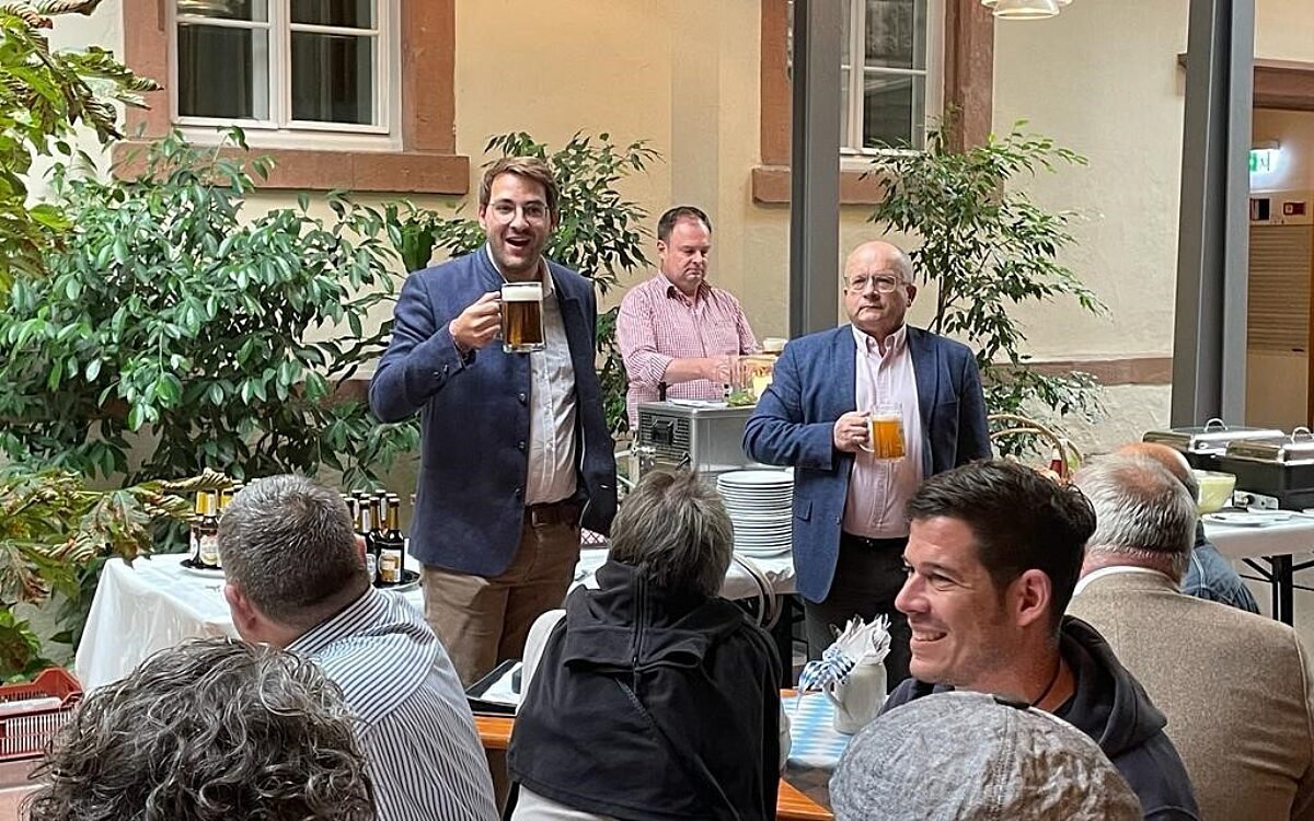 080823 ALZ Bierprobe fuer Stadtfest 1 080823 ALZ Bierprobe fuer Stadtfest 1