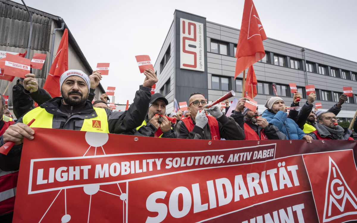 081124 Obertshausen LMS auf der Kundgebung der Fruehschicht bei LMS 081124 Obertshausen LMS auf der Kundgebung der Fruehschicht bei LMS