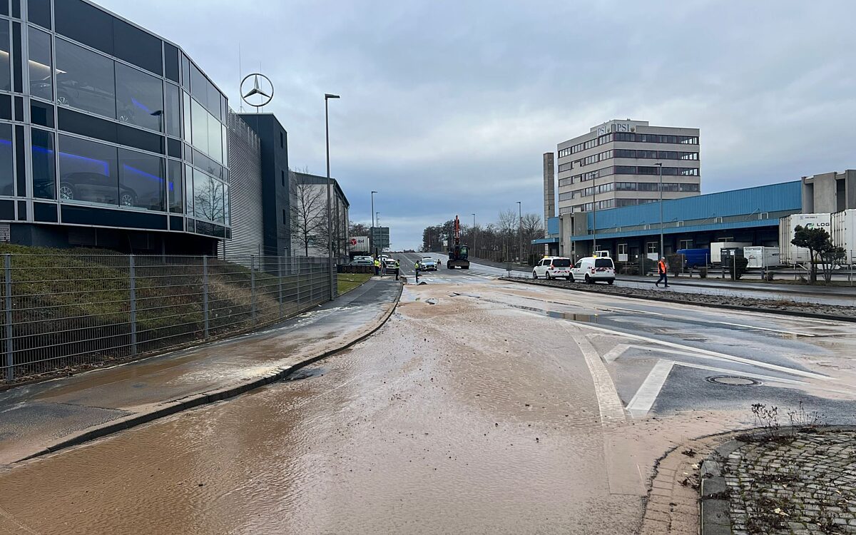 100226 AB Schoenbornstrasse Wasserrohrbruch 3 100226 AB Schoenbornstrasse Wasserrohrbruch 3