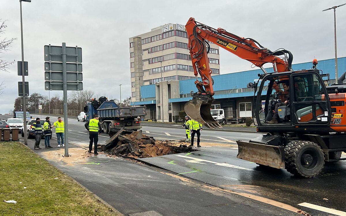 100226 AB Schoenbornstrasse Wasserrohrbruch 7 100226 AB Schoenbornstrasse Wasserrohrbruch 7