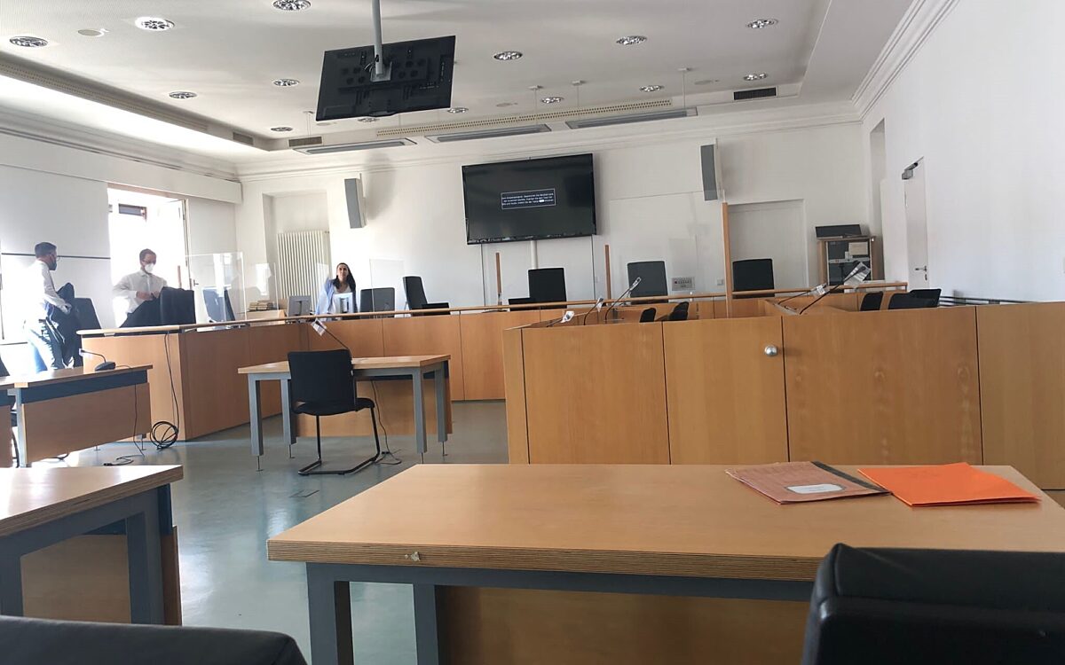 100622 LG HU Befangenheitsantrag Sektenmord 100622 LG HU Befangenheitsantrag Sektenmord