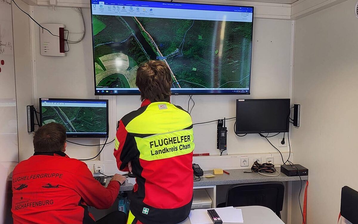 100822 AB Flughelfer 2 100822 AB Flughelfer 2