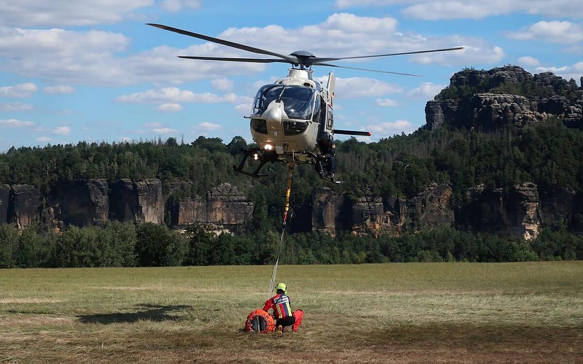 100822 AB Flughelfer 3 100822 AB Flughelfer 3