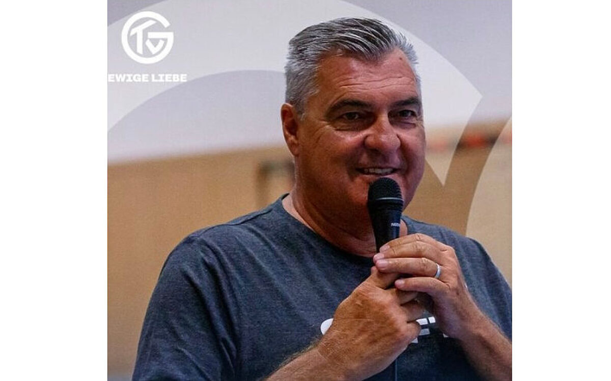 100824 Trainer Michael Roth 100824 Trainer Michael Roth