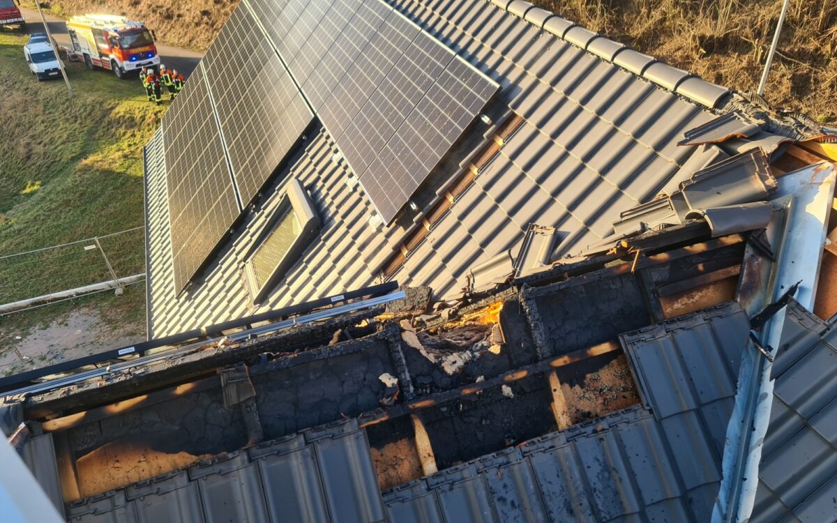 110222 Dammbach Dachstuhlbrandh 110222 Dammbach Dachstuhlbrandh