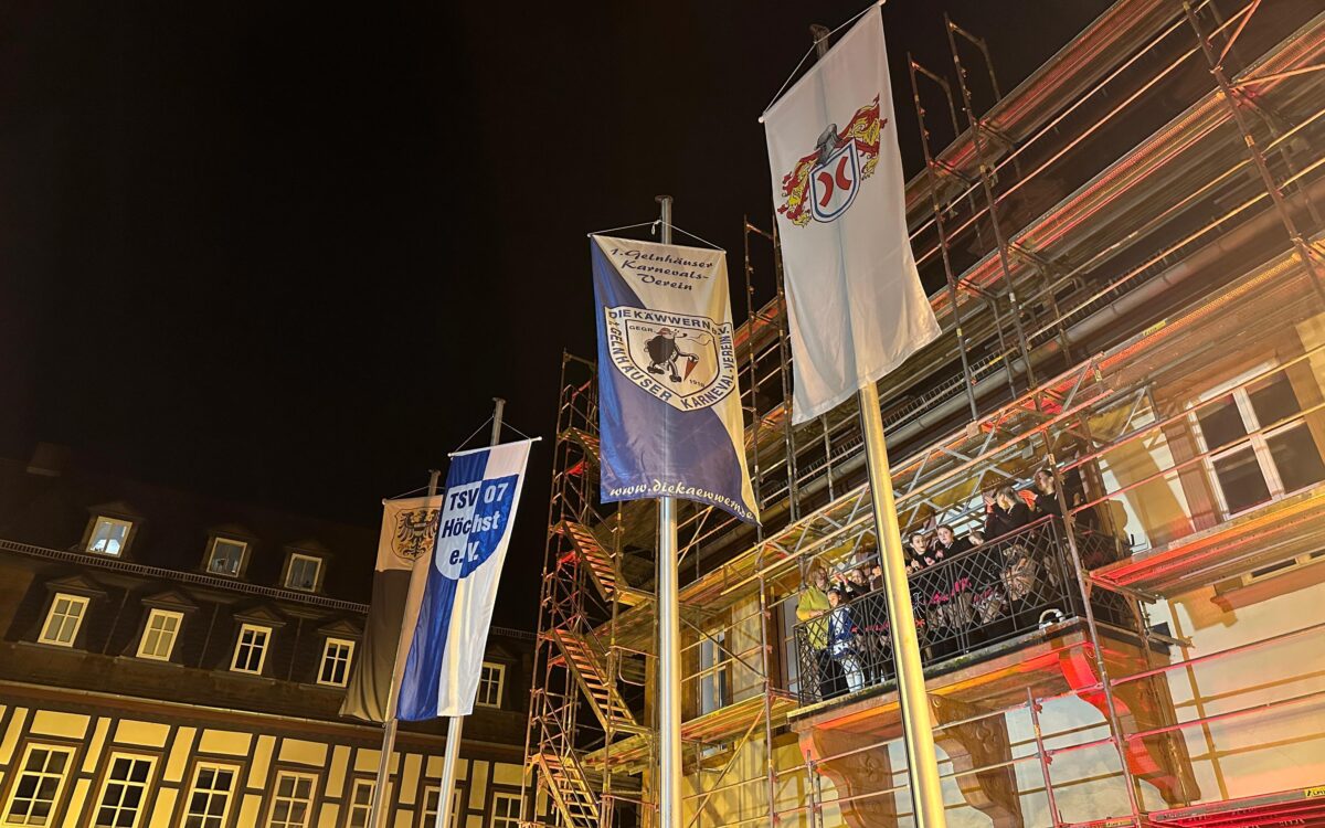 111125 Gelnhausen Rathaussturm JG 48