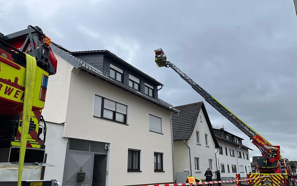 120423 Zellhausen Dachstuhlbrand 2 120423 Zellhausen Dachstuhlbrand 2