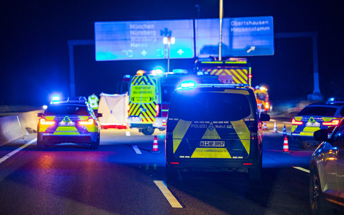 130226 obertshausen unfall nacht fussgaenger 130226 obertshausen unfall nacht fussgaenger