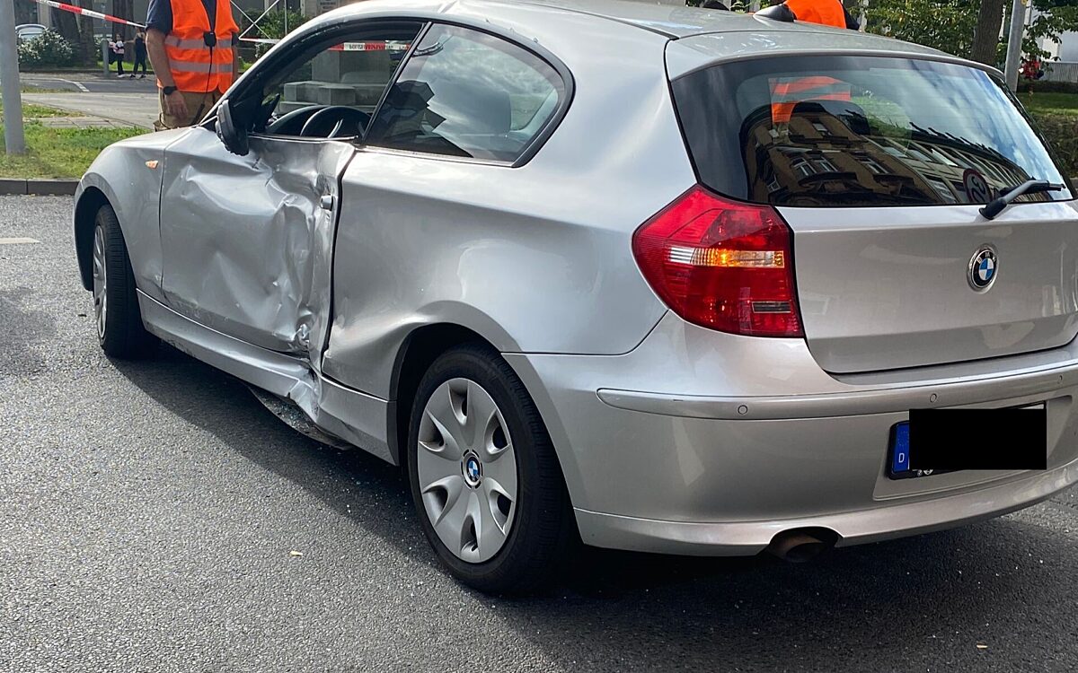 131023 AB Unfall Linienbus BMW 131023 AB Unfall Linienbus BMW