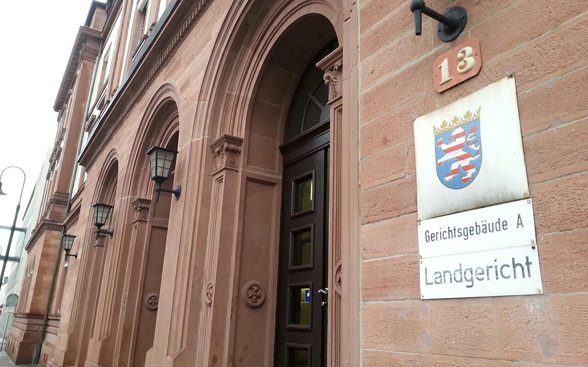 131221 Landgericht Darmstadt 131221 Landgericht Darmstadt