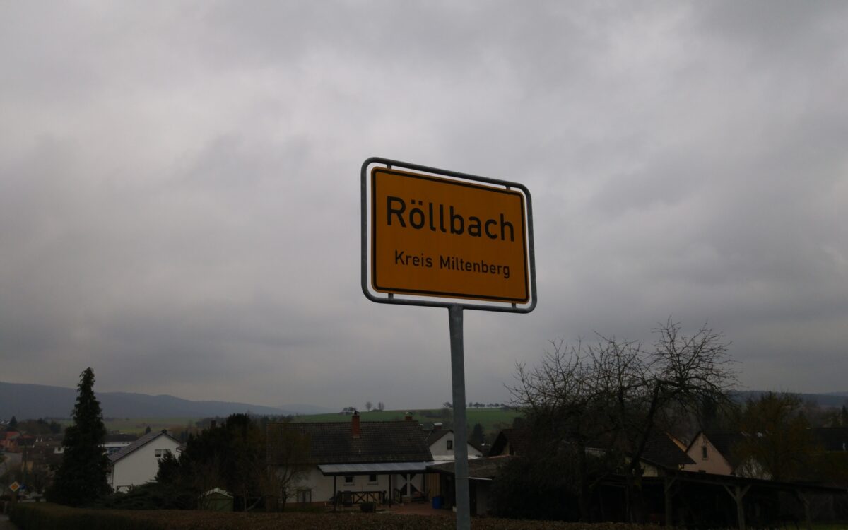 131221 Roellbach Ortsschild 131221 Roellbach Ortsschild