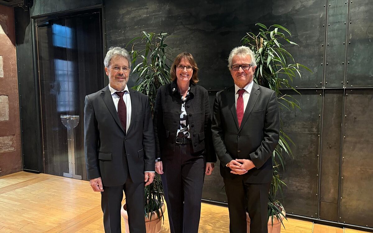 141124 Fuehrungswechsel AB Landgericht DE 141124 Fuehrungswechsel AB Landgericht DE