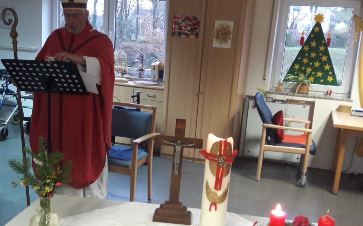 141221 Caritas Tagespflege Der Nikolaus war da 141221 Caritas Tagespflege Der Nikolaus war da