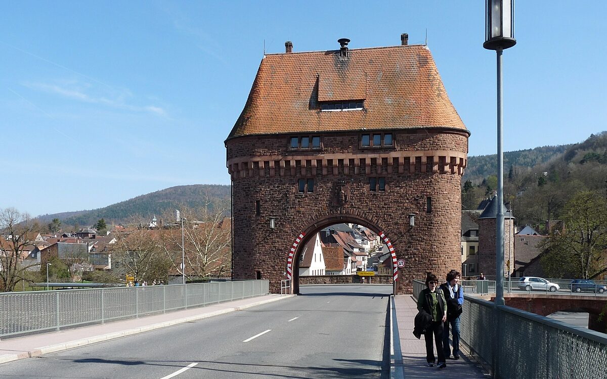 151021 miltenberg mainbruecke zwillinngstor 151021 miltenberg mainbruecke zwillinngstor