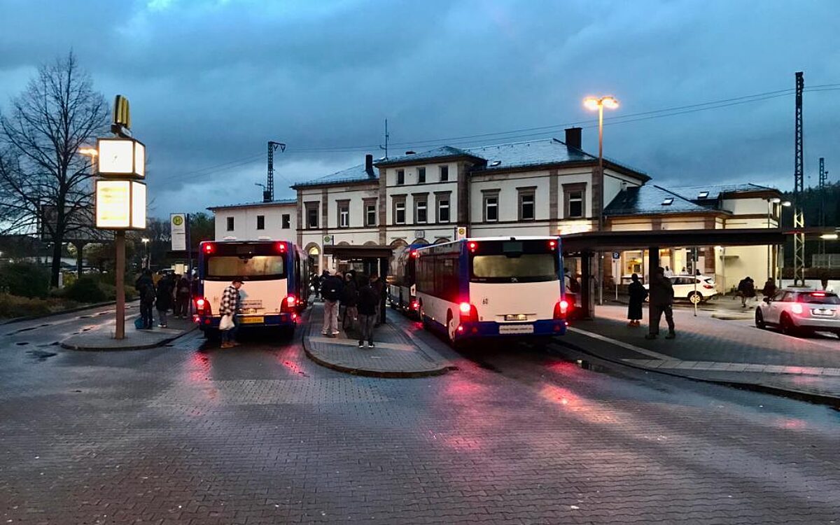 151123 Gelnhausen Bahnhof Bahnchaos 151123 Gelnhausen Bahnhof Bahnchaos
