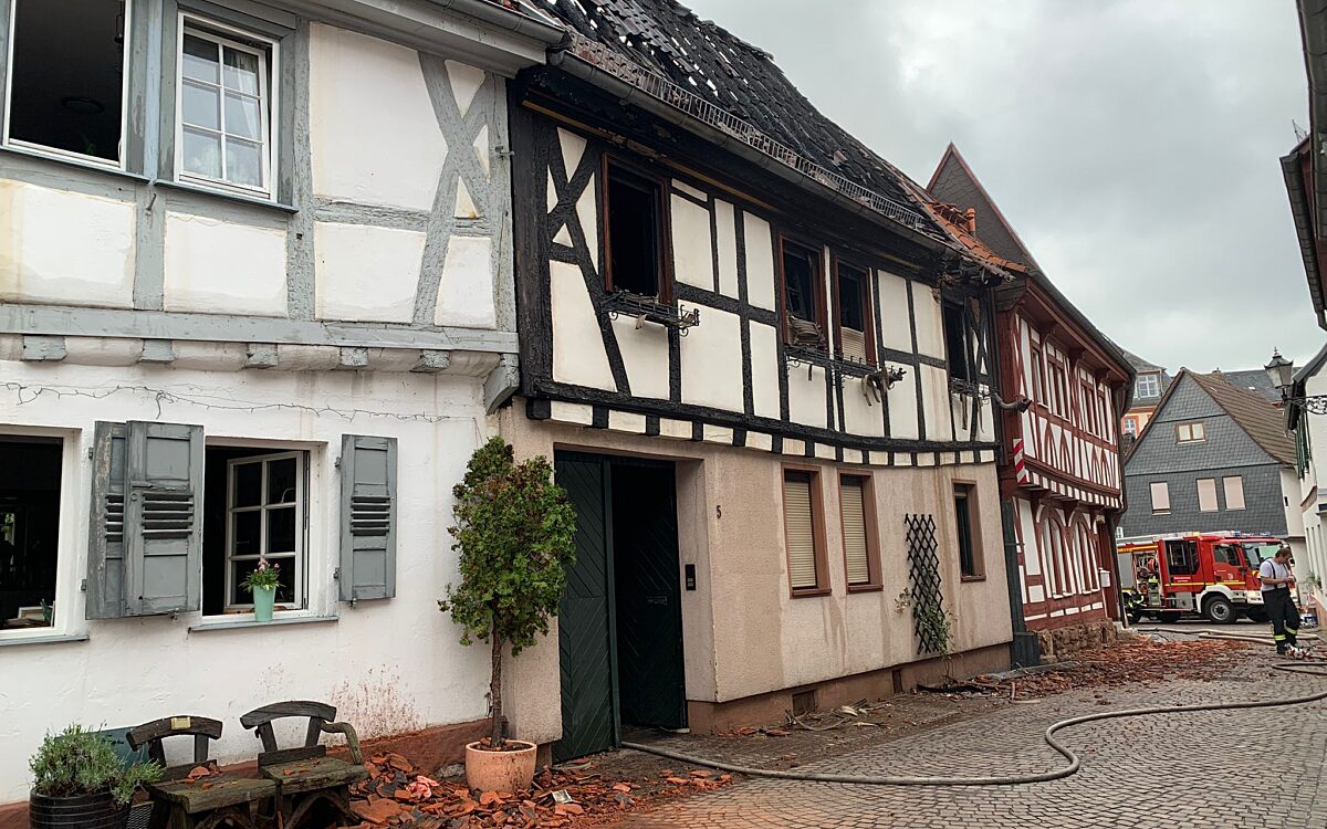 160524 Seligenstadt Altstadt Hausbrand 3 160524 Seligenstadt Altstadt Hausbrand 3