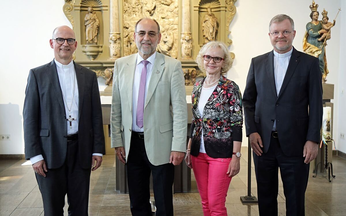 160625 Kirchen Streit Wendung ML 160625 Kirchen Streit Wendung ML