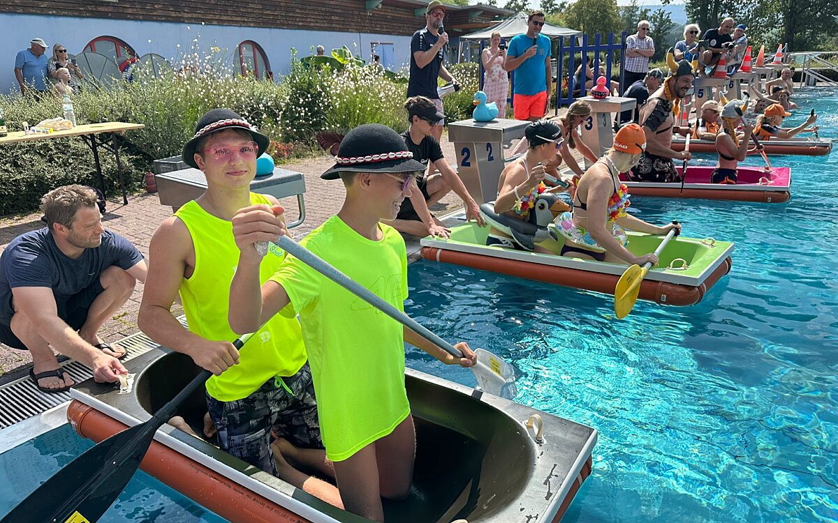 160825 Badewannenrennen Gelnhausen Titel 40 160825 Badewannenrennen Gelnhausen Titel 40