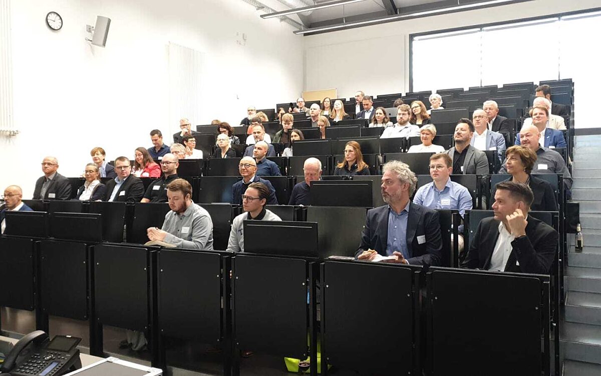 170924 AB mainproject Wirtschaftssymposium TH AB 5 170924 AB mainproject Wirtschaftssymposium TH AB 5