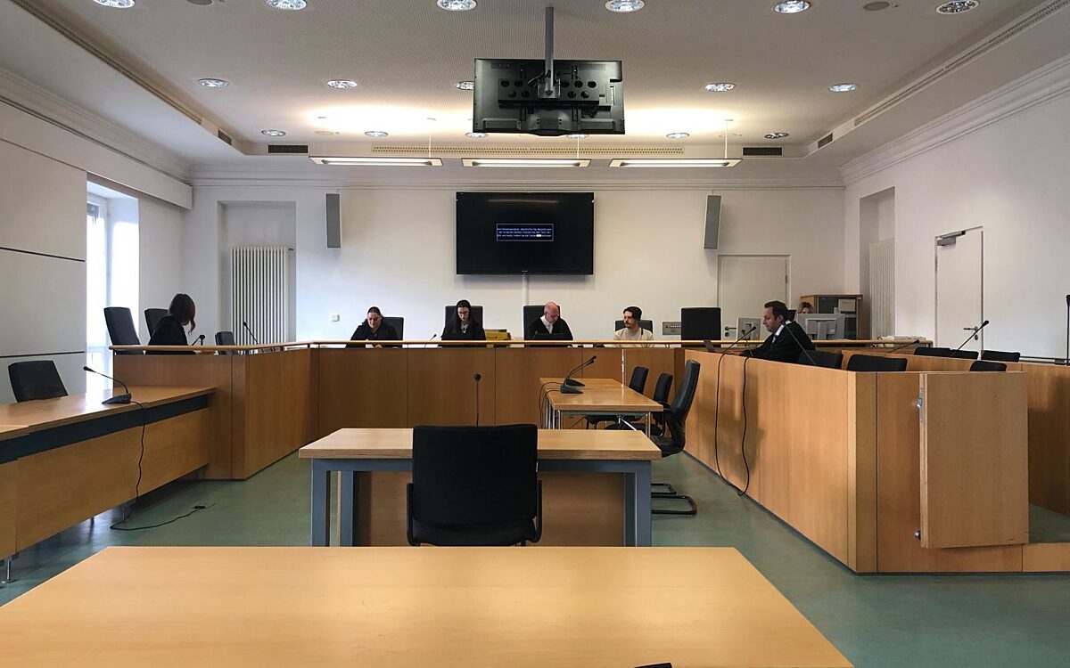 170924 LG HU Prozess Mutmasslicher Drogendealer Angeklagter nicht da