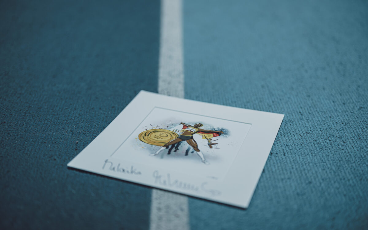 171221 Hanau Olympiasiegerin Malaika Mihambo signiert Illustration des Hanauers Holger Kliem 3 171221 Hanau Olympiasiegerin Malaika Mihambo signiert Illustration des Hanauers Holger Kliem 3