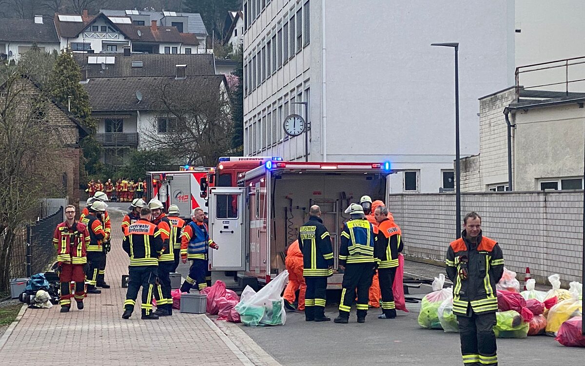 190324 Waldaschaff LKW Gefahrgut 5 190324 Waldaschaff LKW Gefahrgut 5