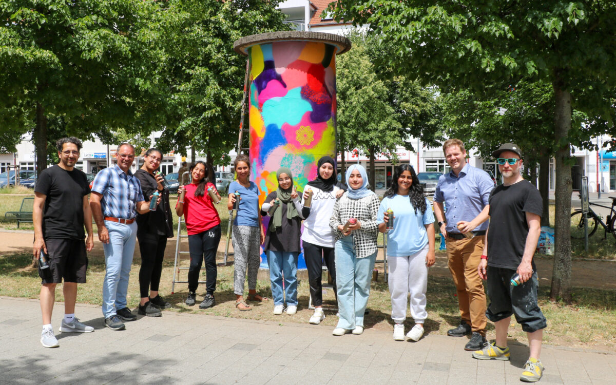 190622 Dietzenbach Litfasssaeule Kunst 1 190622 Dietzenbach Litfasssaeule Kunst 1