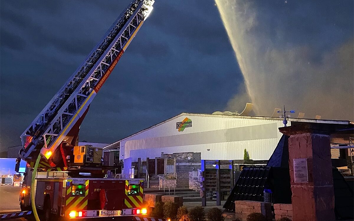 191023 HU Lagerhallenbrand Quelle Stadt HU 2 191023 HU Lagerhallenbrand Quelle Stadt HU 2