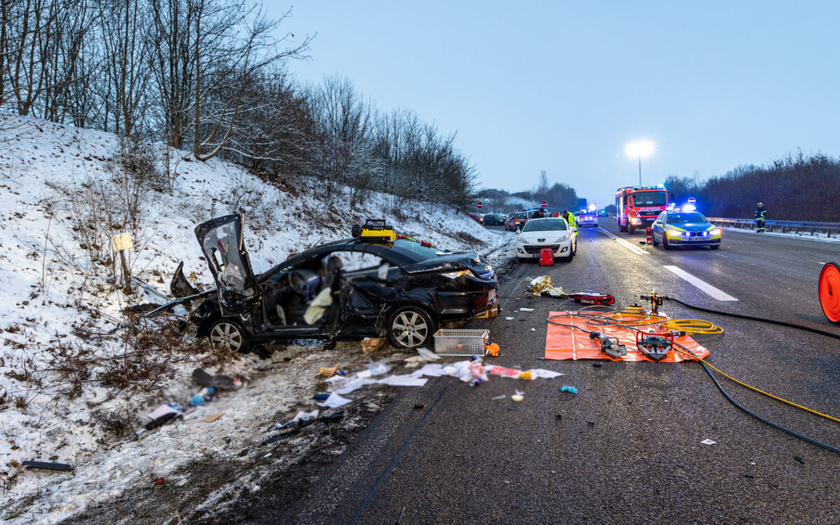 200124 Langenselbold A45 Schwerer Verkehrsunfall Quelle Freiwillige Feuerwehr Langenselbold 2 200124 Langenselbold A45 Schwerer Verkehrsunfall Quelle Freiwillige Feuerwehr Langenselbold 2
