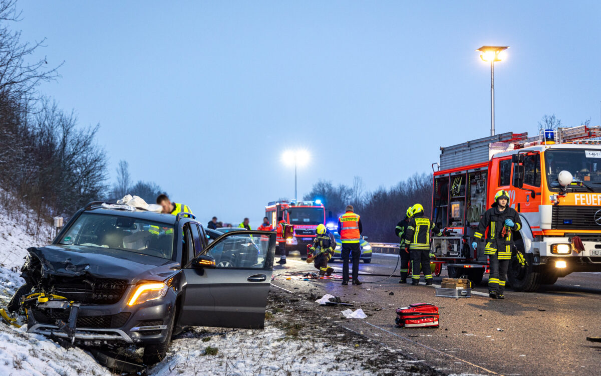 200124 Langenselbold A45 Schwerer Verkehrsunfall Quelle Freiwillige Feuerwehr Langenselbold 3 200124 Langenselbold A45 Schwerer Verkehrsunfall Quelle Freiwillige Feuerwehr Langenselbold 3