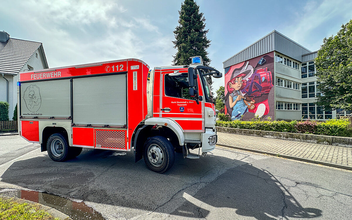 200624 Stockstadt Muelltonne brennt Fotos Feuerwehr Stockstadt 2 200624 Stockstadt Muelltonne brennt Fotos Feuerwehr Stockstadt 2