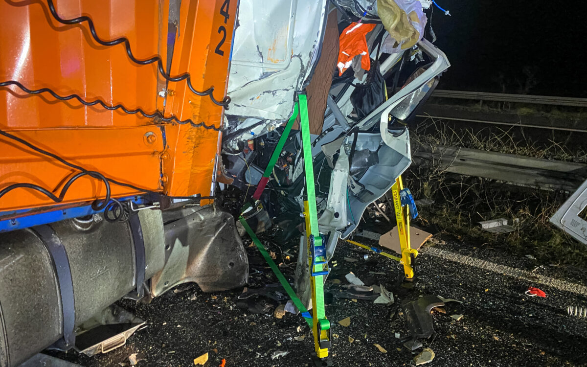 210122 A66 Gründau Lkw Unfall 210122 A66 Gründau Lkw Unfall