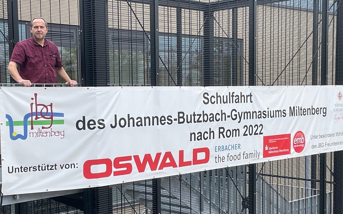 211022 MIL Gymnasium faehrt auf Klassenfahrt 211022 MIL Gymnasium faehrt auf Klassenfahrt